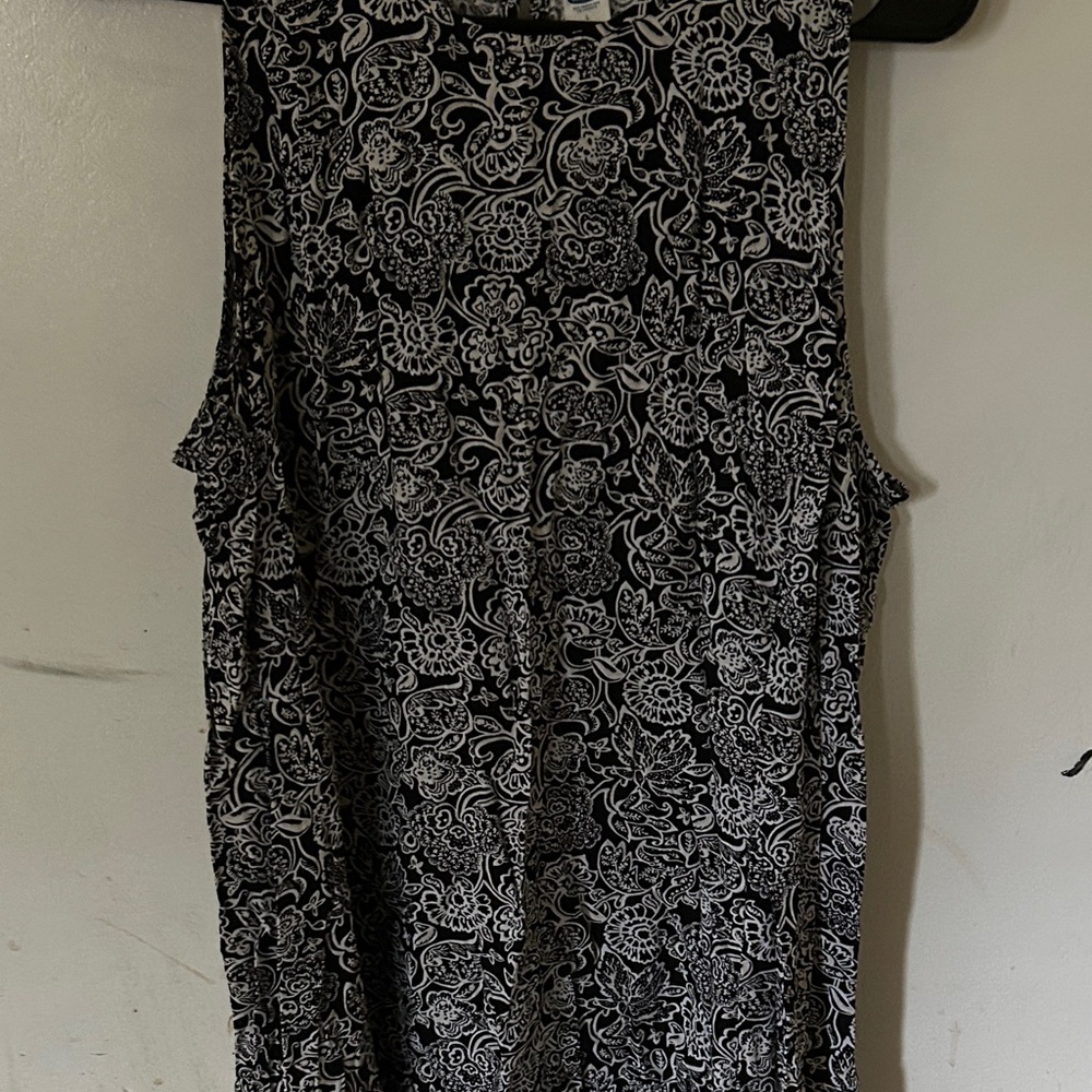 Old Navy Elegant Black and White Floral Women's Top